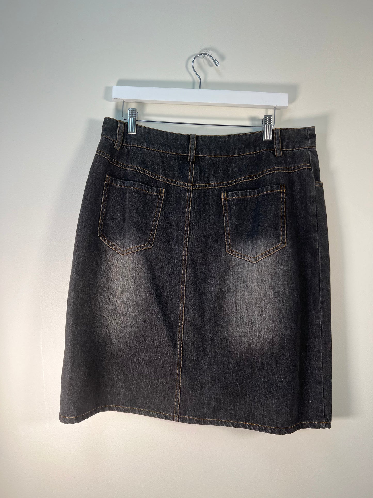 L NWT Leaf & Linen Skirt