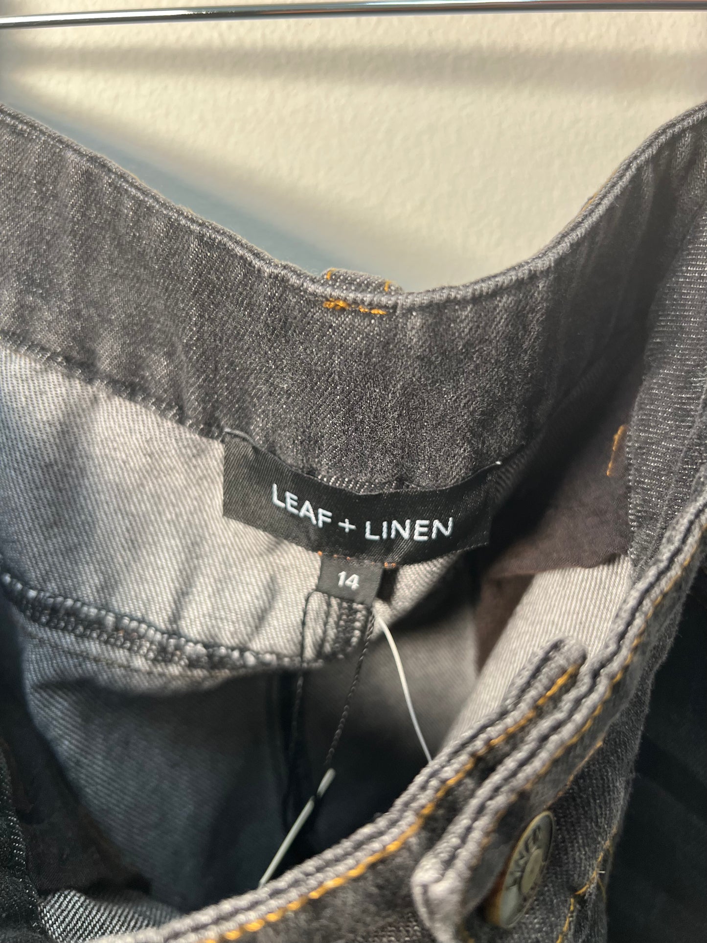 L NWT Leaf & Linen Skirt
