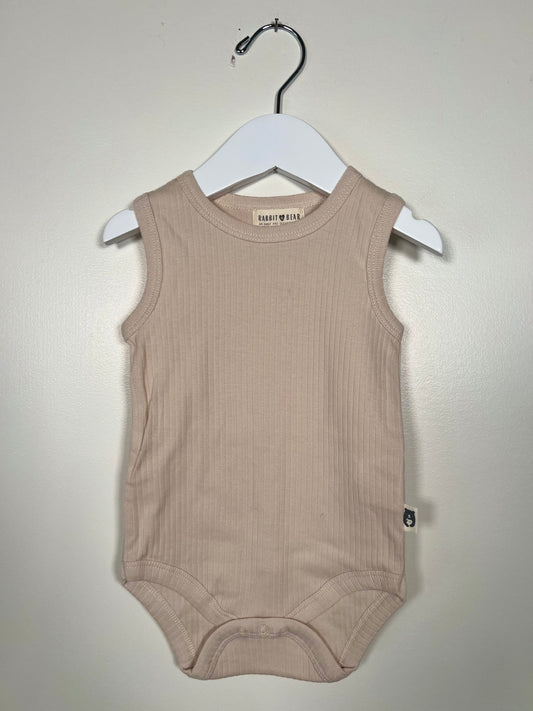 6-9m Rabbit & Bear Ribbed Bodysuit