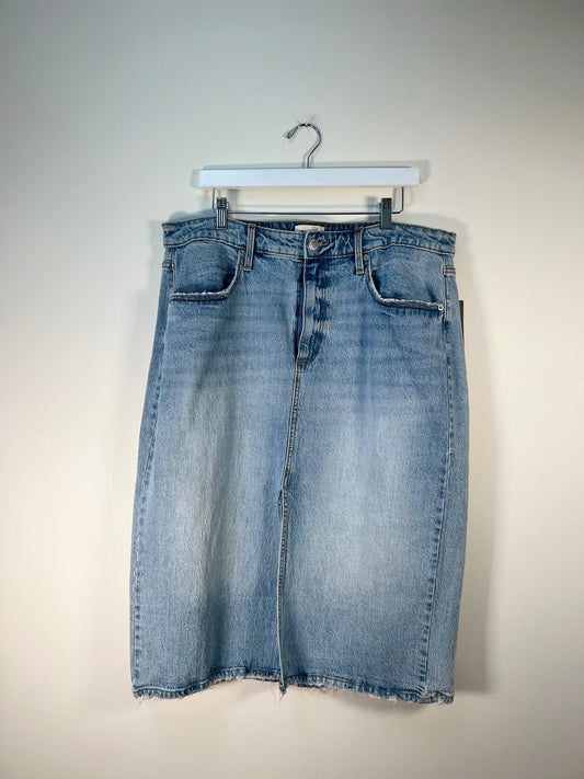 XL NWT Universal Thread Denim Skirt