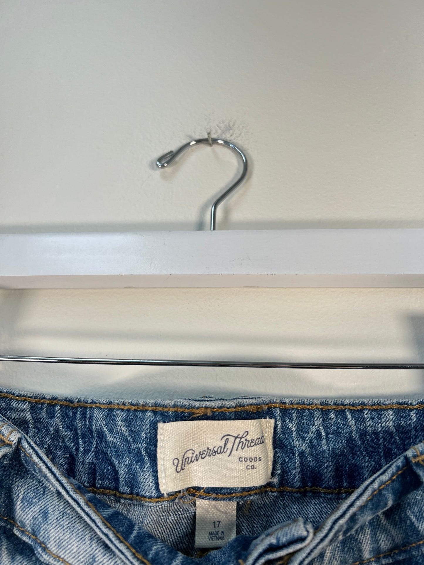 XL NWT Universal Thread Denim Skirt