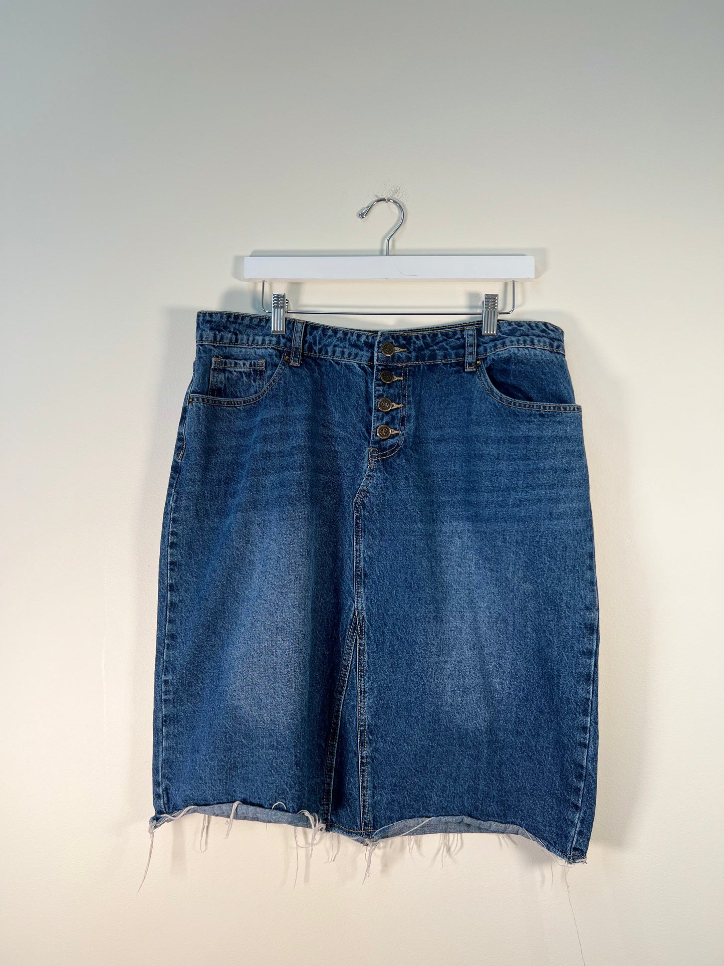 XL The Main Street Exchange Denim Skirt
