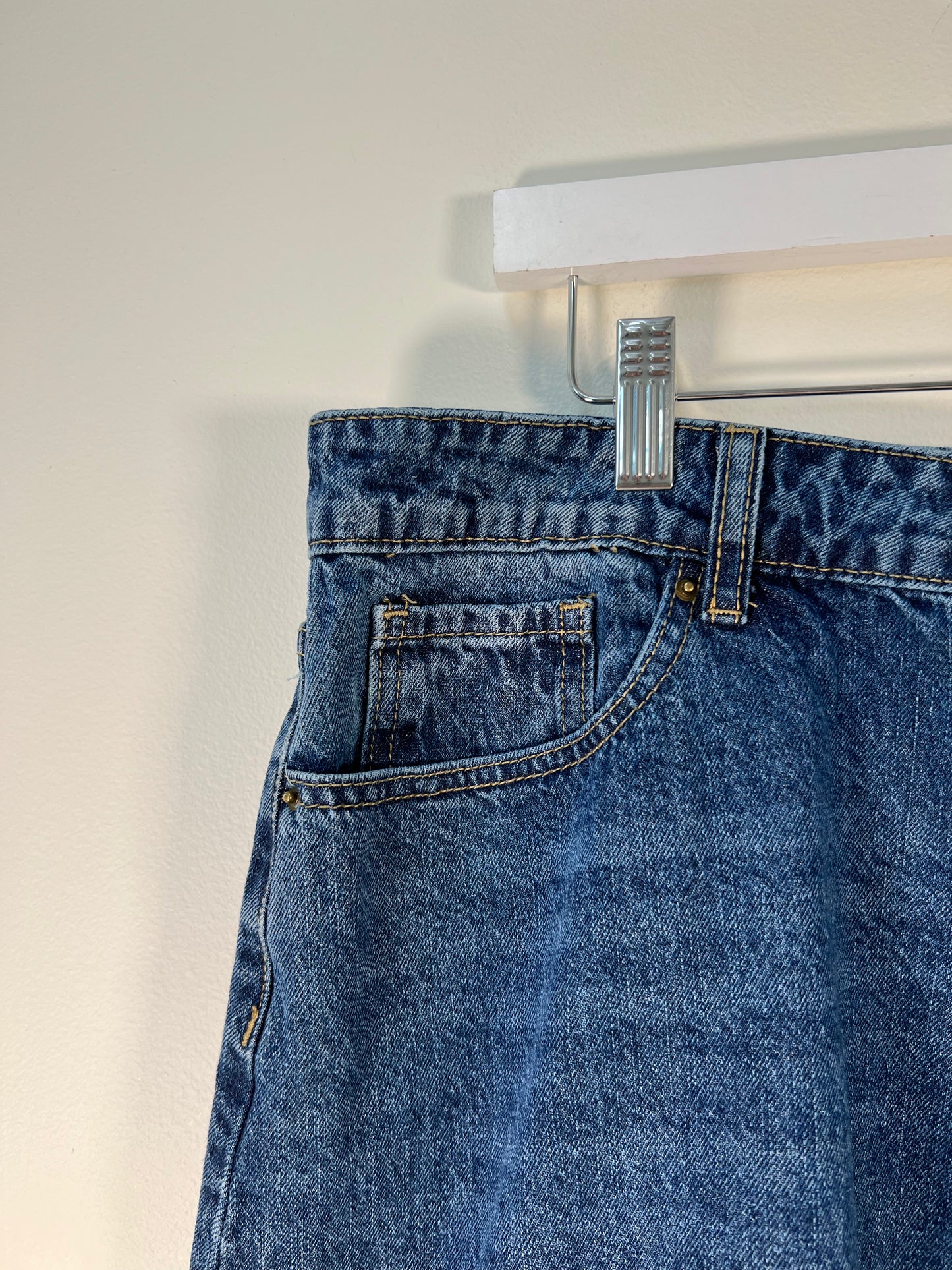XL The Main Street Exchange Denim Skirt