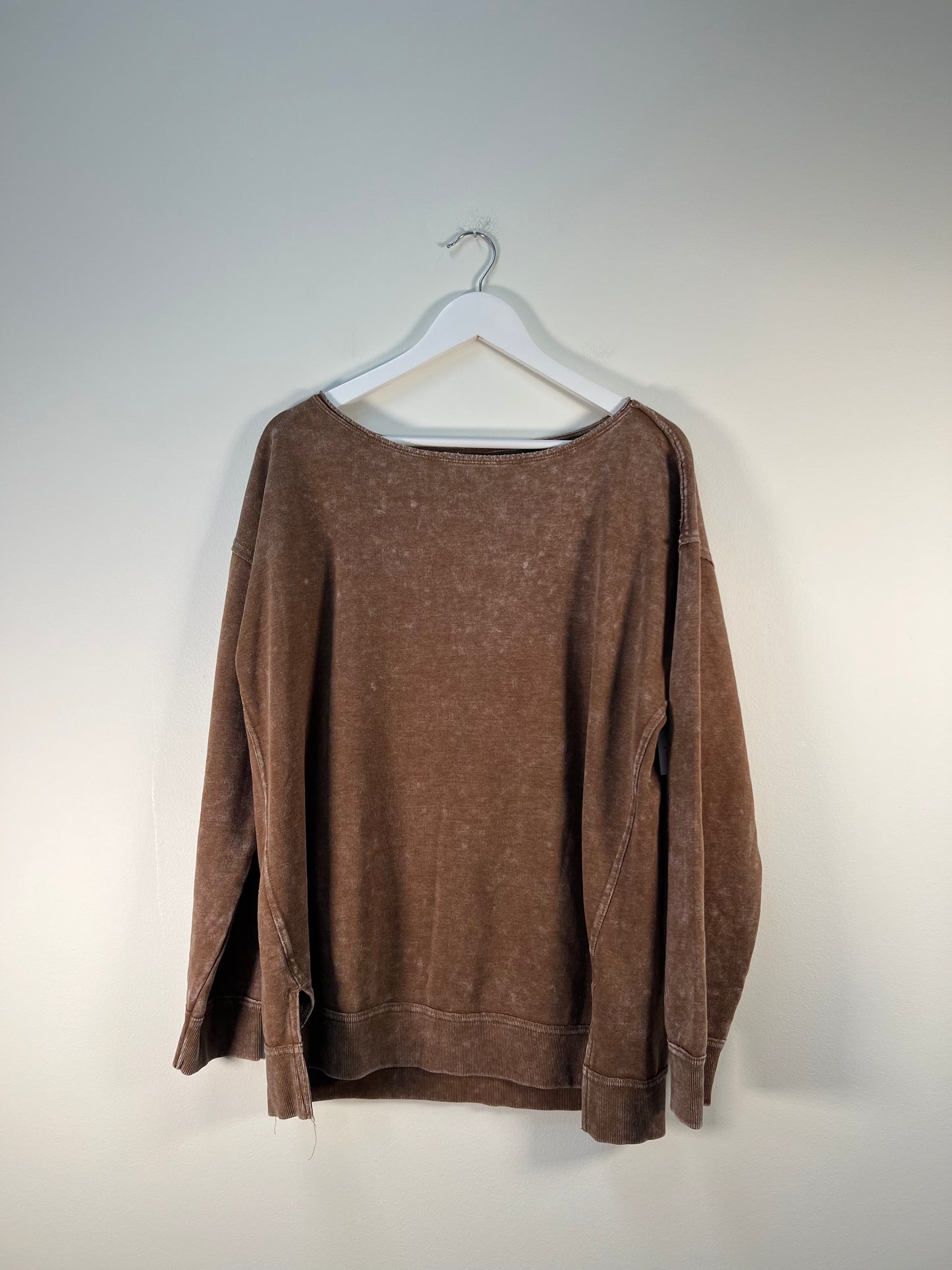 XL Rebellious One Sweatshirt